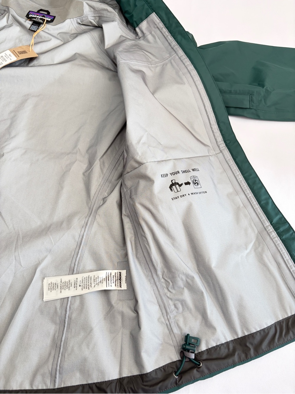 Patagonia Torrentshell 3L Rain Jacket Women's Size M Cascade Green - Picture 9 of 10